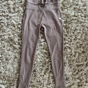 Vuori Daily Leggings Size M